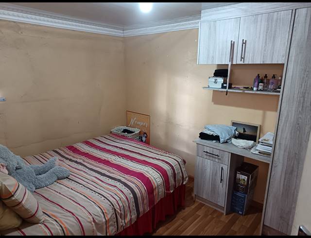 3 BEDROOM FREEHOLD FOR SALE IN MANDELA PARK